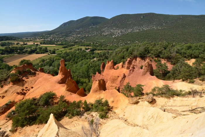 Provensálské Colorado, Rustrel